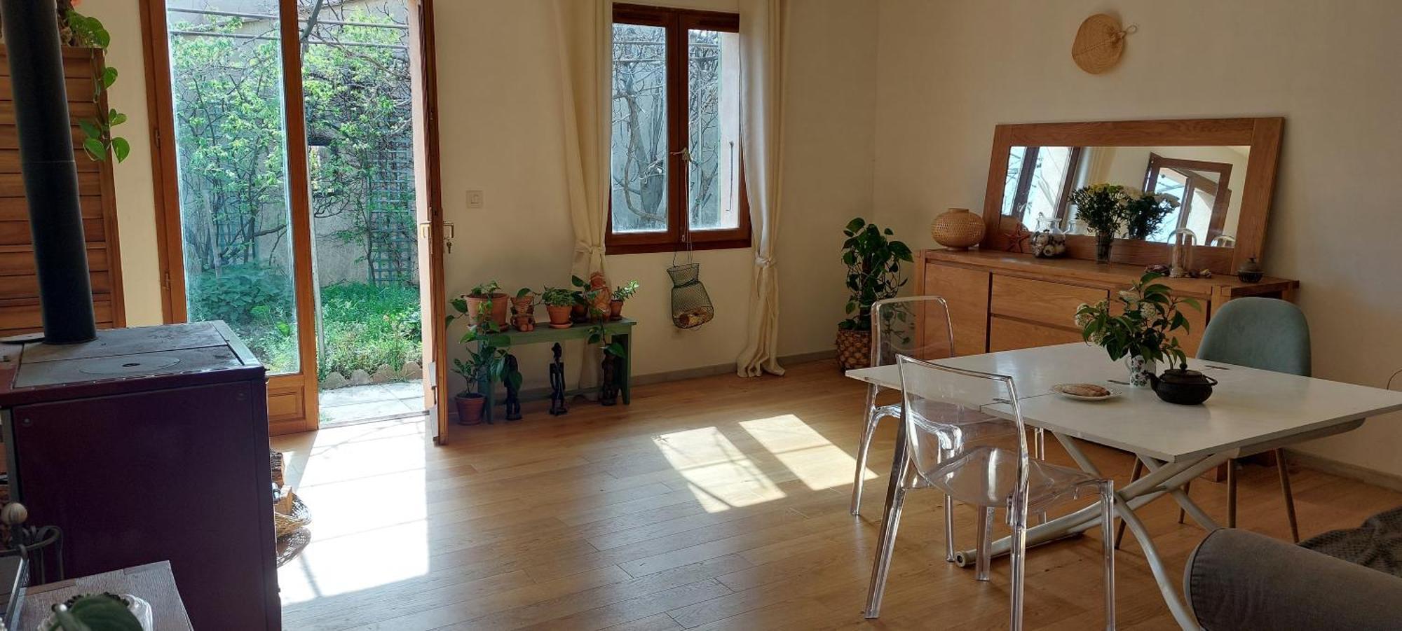 Villa 80 M2 Jardin Terrasse 3 Chambres Provence Volx Exterior foto